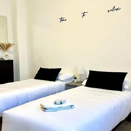 Blueberry - Historic Center Apartment Luino